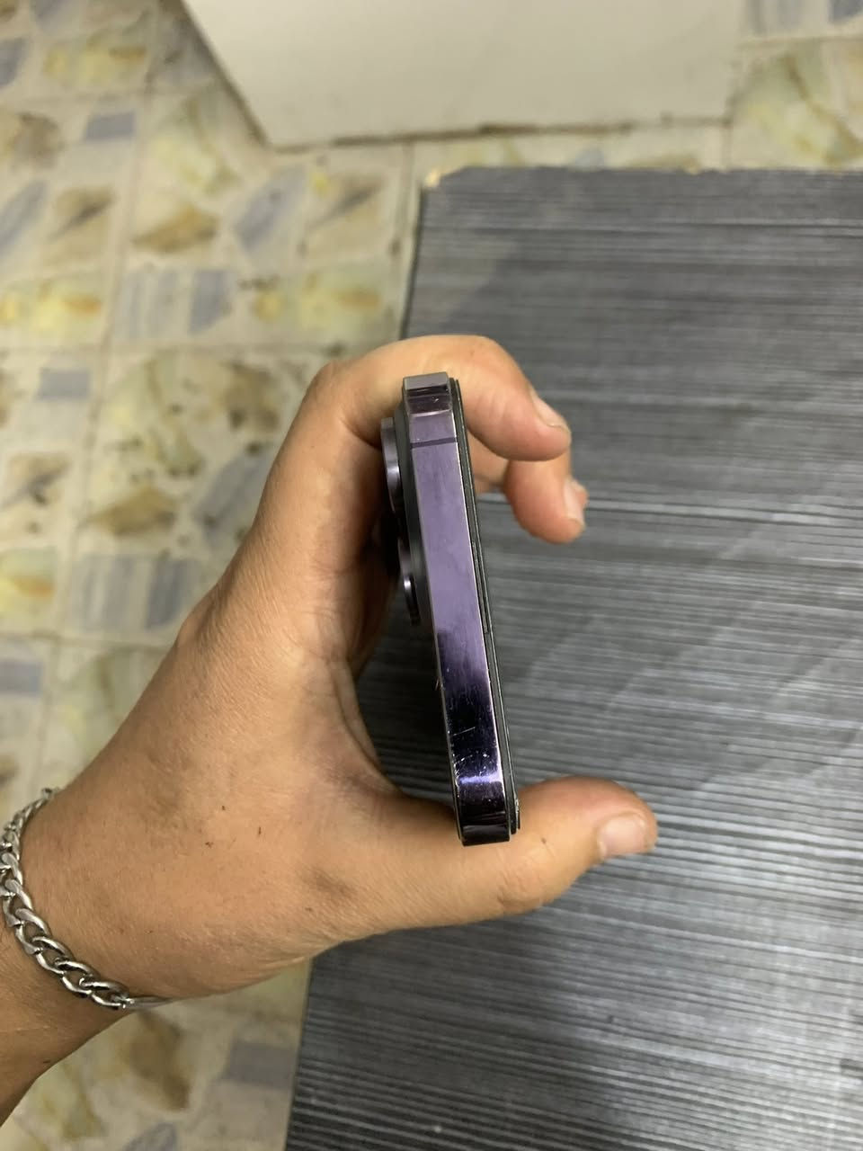 ايفون 14 برو ماكس
مبدل شاشة وبطارية نضيف جهاز

شاشة لمسهة حلو والوانهة

ذاكرة 256

السعر ٦٠٠ وبي مجال 

***********

جزيرة بغداد
