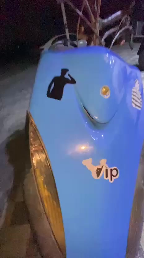 سلام عليكم ماكس عدله للبيع دراجه حلوه ونضيفه بوشه 55مابيه اي نقص سعر 300وبيه مجال لطيبين مكاني ابو غريب  ‏‪***********‬‏
