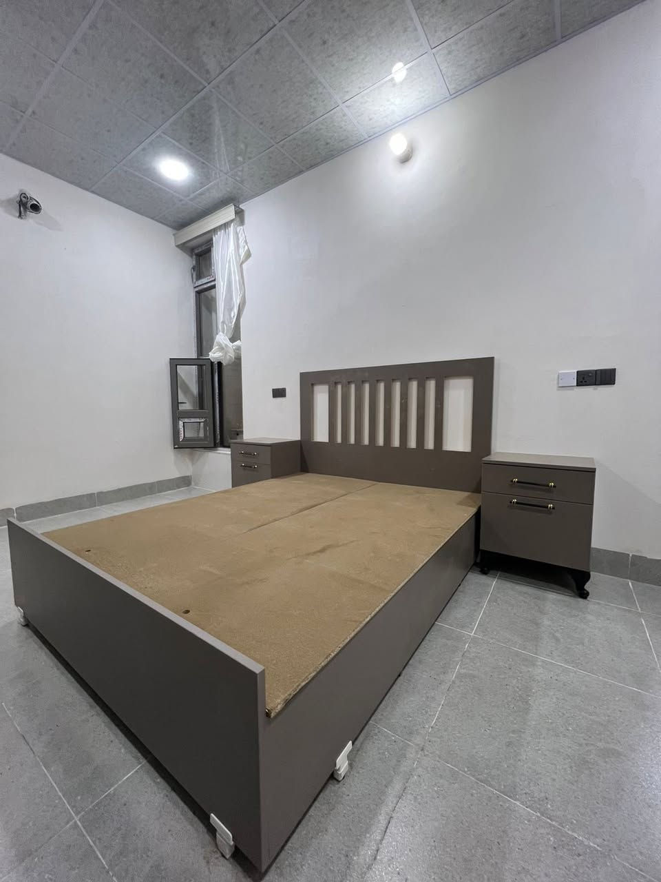 غرف نوم فصالات حسب طلب الزبائن نعمل جميع الموديلات يتوفر لدينا جميع انواع الخشب كناتير بوفيات غرف نوم فخمه غرف نوم بسيطه سرير رفوف عنوان المعمل كركوك باقي تفاصيل ماسنجر


**إذا كنت صاحب هذا الإعلان وتريد حذفه لأي سبب، رجاءا أرسل رسالة إلى الدعم الفني**