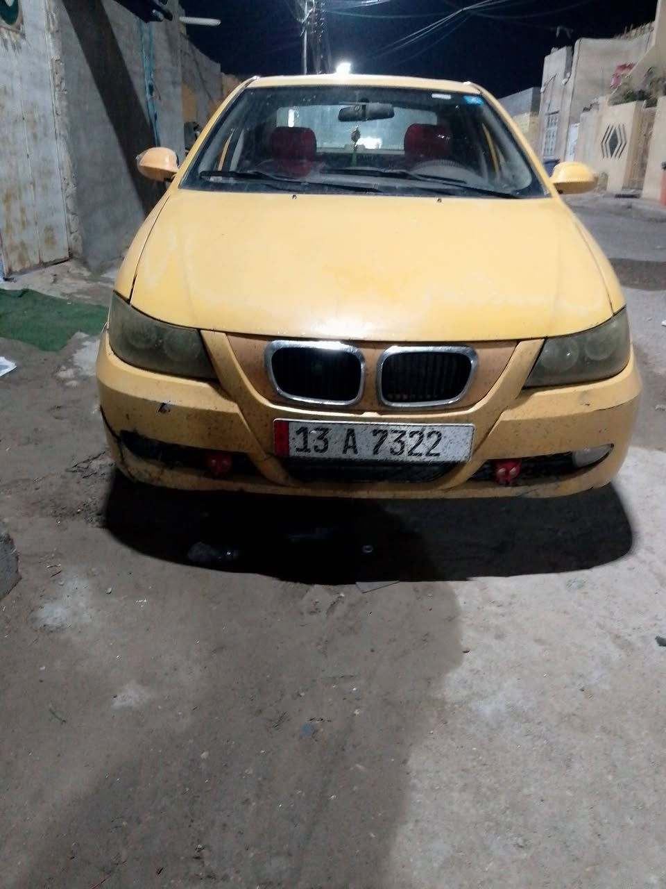 🚨 بيع مستعجل جداً - ليفان Lifan 620 موديل 2013 بـ 25 ورقة فقط 🚨
السلام عليكم شباب
للبيع سيارة ليفان 620 موديل 2013 لون برتقالي مميز. البيع مستعجل جداً لسد دين.

**التفاصيل:**
✅ النوع: ليفان 620 Talent موديل 2013
✅ الكير: عادي / گير عادي 
✅ اللون: برتقالي مميز - يبين بالشارع
✅ الرقم: إنكليزي 13 أ 7322 -ميسان
✅ السنوية: بسمي موجودة، مصفرة هيئة وغرامات
✅ الحالة: مابيها مطلوبة، جاهزة للتحويل فوراً
✅ المحرك: بيها قليل تبخير فقط، ماشية وعاملة
✅ الملاحظات: بيها بعض الخدوش البسيطة بالجاملغ الخلفي

**السعر: 25 ورقة كاش ونقد**
السعر حرق والله، والشراي الجاد ما نختلف وياه. 
البيع مستعجل لسد دين أخوي.

المكان: ميسان
للاستفسار والاتصال:***********

الصور حقيقية من السيارة مرفقة.
بدون سماسرة وتجار - شراي تعب بس.

"الله يبارك لصاحب النصيب ويرزقنا ويرزقه"
