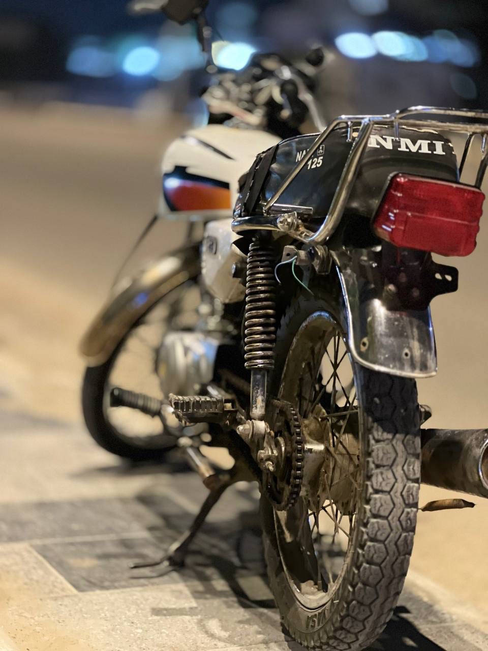 للبيع دراجه نامه امتياز اصولي مابيها اي نقص العنوان ناصريه مركز السعر 750 الرقم:***********
