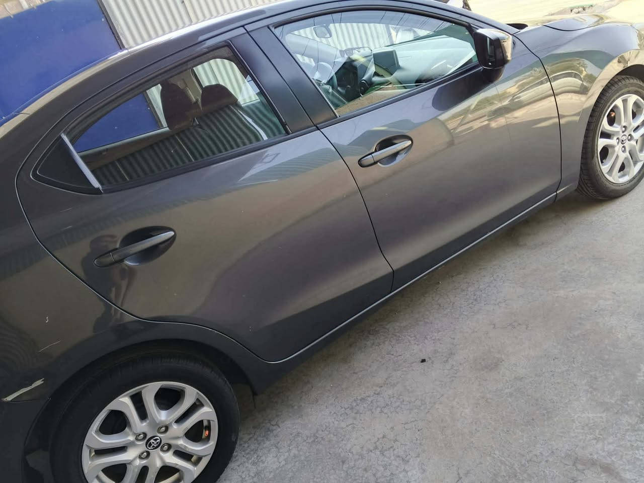 السلام عليكم
للبيع تويوتا يارس 2018
رقم سليمانية 
السعر 95 وبيها مجال
للاستفسار ***********
