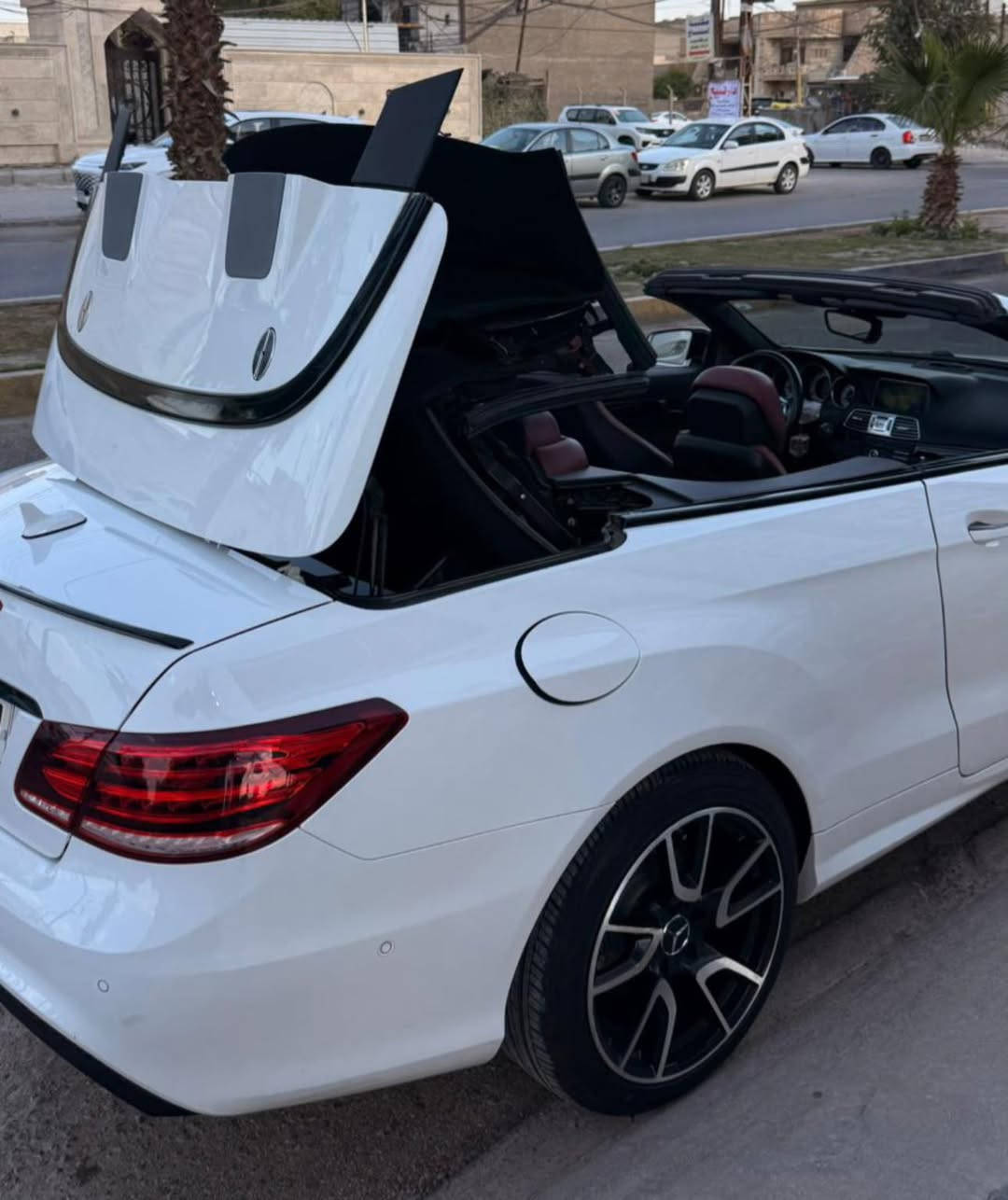 لمعرفة السعر:: اترك تعليق يصلك السعر تلقائياً 💵💵

مارسدس بنز E 400 twin turbo 
موديل ٢٠١٧
اي كلاس محرك v6توين تيربو
ماشي 86 الف فقط 
المواصفات فل بالكامل اعلى فئة من ناحية قوة المكينة والمواصفات الموجودة 

رادارات امامي خلفي 
حساسات من كل الجهات 
كامرة خلفية 
كامرة اماميه 
كامره بالمري 
جوانب
٣٦٠ درجة كامرات 
كشنات تدفئة
كشنات تبريد
كشنات مساج 
تبريد تدفئة الرقبة المواصفات  vip للكشن 
سستم صوت خلفي بالكشن 
كاربلاي فقط ال vip 2017 بيها كاربلاي 
انظمه قيادة متنوعة 
مانع تصادم 
رادرار حركي 
رادار البقاء بالمسار 
مثبت سرعة 
نظام الحركة الالية 
رادار الابتعاد عن الاجسام القريبه والحوادث 
اوتو هولد توقف ذاتي بي نوعين :- 
1 اطفاء تشغيل المحرك 
2 ابقاء المحرك مفتوح والاعتماد على الفرامل 
ماسحة اماميه لتجنب الاتربه الحاصلة اثناء القيادة بالكشف 
نظام تهوية الغرفة بمستوى واحد عند فتح الكشف بالاجواء الحارة او الباردة تبقى السيارة محافظه على اجوائها بالدرجة الي انت تريدها 
لايت امامي vip ذكي حركي اثناء القياده يمين يسار 
ويلات جديدة بدلتهن على ايدي 
السيارة صفر مسج تماماً 
نظيفة جداً 
سستم سماعات هارمن كارد

رقم صاحب السيارة ***********
