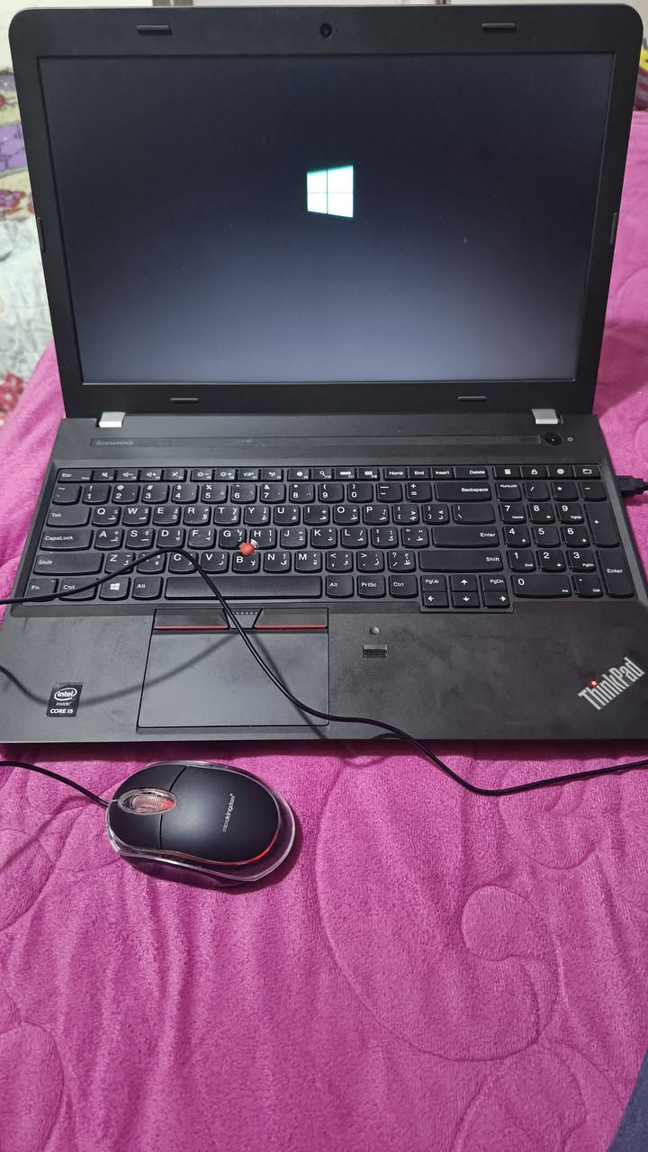 حاسبة نظيفة جداً مع كامل ملحقات لينوڤو برامج هندسية وتصفح والعاب ***********
