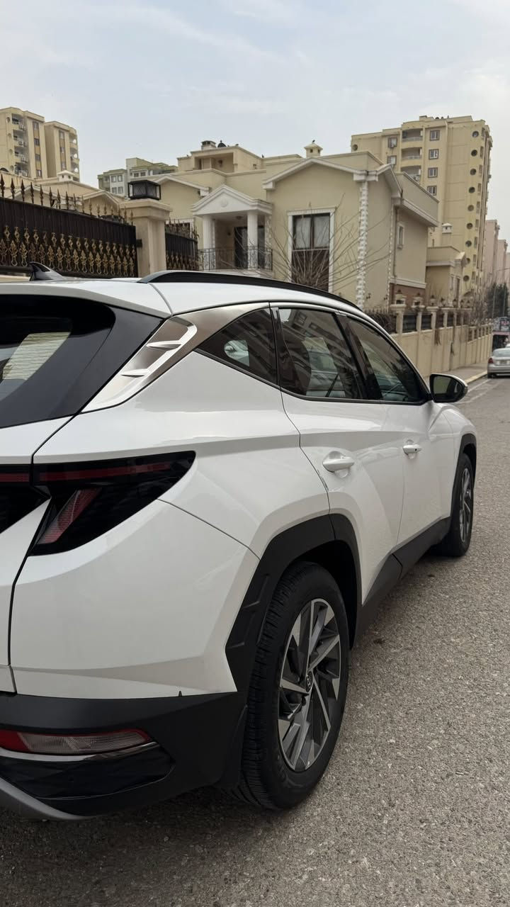 سيارة للبيع – هيونداي توسان ( تكسون) 2021 خليجي
السيارة اخذتها بوقتها من شركة صفاء زيرو  بأسمي وتحويل مباشر مواصفات خليجي

🔧 معلومات السيارة:
▪️ الموديل: 2021
▪️ النوع: هيونداي توسان (Tucson) خليجي
▪️ محرك 2000
▪️ العداد: 94,000 كم
▪️بيها ملاحظة بسيطة بارد وبدون صبغ

المواصفات
🔹شحن لاسلكي للهاتف
🔹 تبريد وتدفئة قطعتين
🔹بريك بصمة
🔹مثبت سرعة
🔹ثلاثة انظمة قيادة ( سبورت ، عادي ،اقتصادي)
🔹 شاشة كبيرة تدعم Apple CarPlay
🔹 تحكمات على الستيرن (المقود)
🔹 كاميرة خلفية
🔹 حساسات أمامية وخلفية
🔹 بردات بلادية
🔹 مقاعد قماش نظيفة
🔹 مقاعد كهربائية بالكامل بعدة أوضاع تحكم
🔹 دخول ذكي + تشغيل عن بعد
🔹 إنارة أمامية LED
🔹 كشافات ضباب

للتواصل ***********
