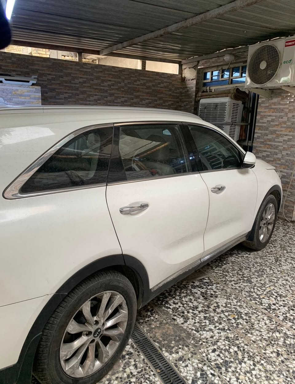 سورنتو خليجي موديل 2019 رقم بغداد انكليزي ابيها اربع قطع صبغ مواصفات الخليجي معروفه محرك وكير على وضع الشركة السعر 185  مكان السيارة بغداد  شرط التحويل 
***********
