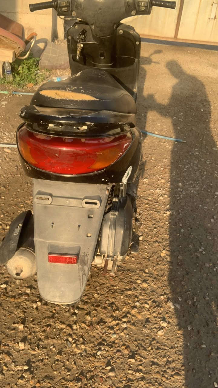 دراجه نظيفة بريز سرعتها ١٤٠ 
لا مفتوحه ولا مچفته 
نقص مال دراجه گچ مال سرعه ميشتغل
بيع أو مراوس 
بغداد مكاني الي يريدها يدخل خاص     425.      ***********
