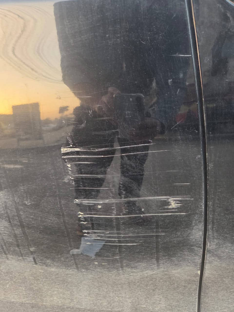 النترا هاتشباك gt 2016 وارد امريكا نص مواصفات
محرك الفين 2000 بيها ثلال مودات قيادة 
 السيارة مداريهاا زين دهن من الشركه وبانزين محسن السيارة خير من الله كل تفاصيلها موجوده موجود السونر واكو الباب الخلفي اليمين بيه شخوط مووضحه بالصورة وضربتهاا موضحه بالسونر سياره مرتبه شبابيه رياضيه بناتيه اكثر  
السعر 127 ورقة بيها مجال شي بسيط 
التواصل هذا الرقم *********** بغداد, العراق
