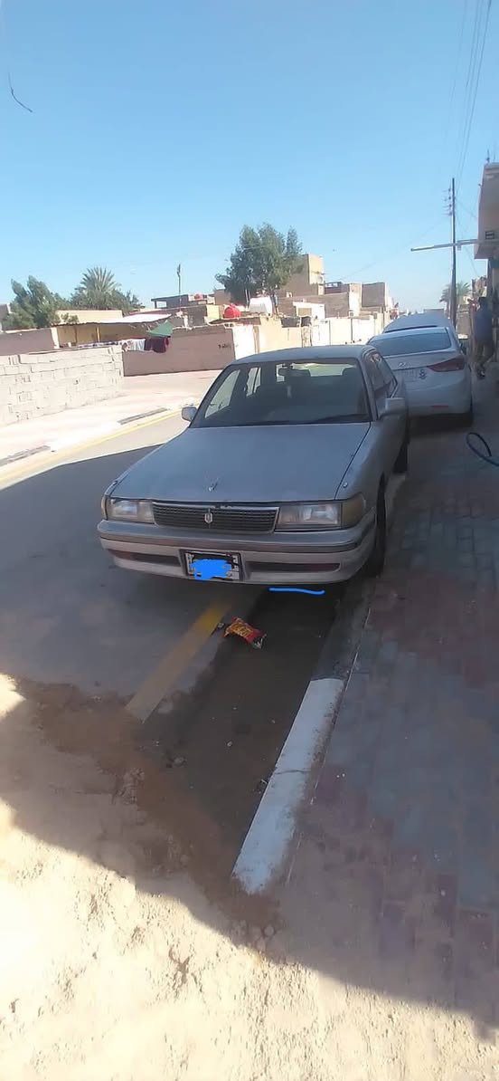 مارك كربلائي تكم لون سلفر مديل 94 رقم كربلاء  انكليزي حلو  كهربائيات نظيفة محرك نظيف كير جديد سيارة حلوه ونشطة مكفولة من الكص ونقل الجثة السعر 49 وبيها مجال مكاني كربلاء للاتصال  ***********
