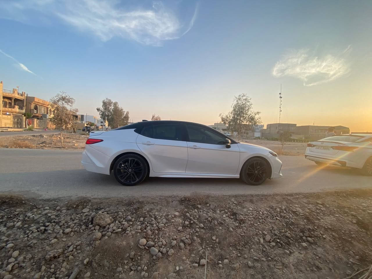 كامري 2025xse فول مواصفات
ايرباك بردة وكشن فقط وراجع بلادي 
اللون صدفي واسود 
بنوراما سلايد 
ماشية20 الف 
تدفئة بالكشنات والستيرن 
نقاط عمياء 
رادارات 
سيارة فول عدا كاميرا 360
السيارة بيها جاملغ ونص باب بدون دواخل وبعض التلحيضات اتصل واخذ التفاصيل 
السعر 253
مكان السيارة صلاح الدين قضاء الدور 
***********
