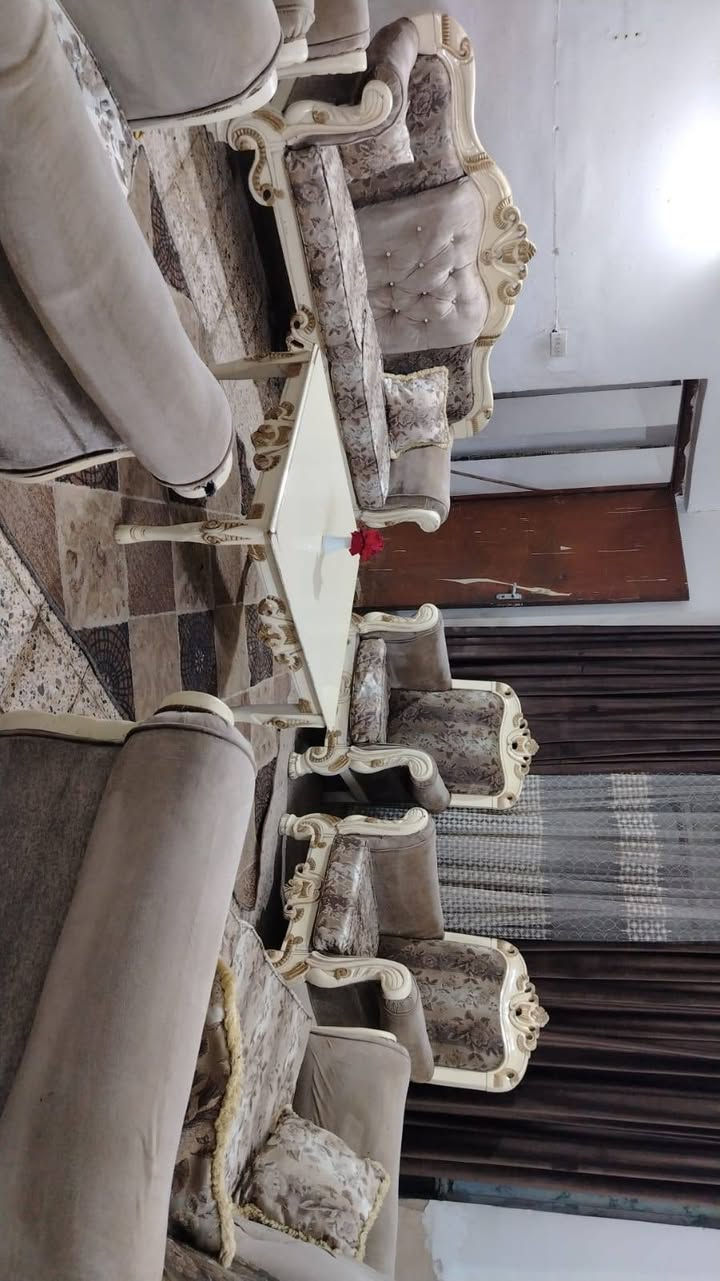 تخم زان تركي 10💺 نضيف جدا اي ضرر مابي سعر ,,325,, بي مجال مع طبله وسطيه مكان لبياع ***********يوجد واتساب
