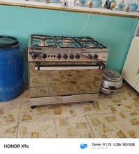 طباخ مصري • نضيف • بي مجال