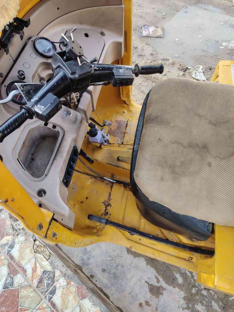 تكتك للبيع موديل 2018 مرقم سنوية باسمي تكتك بلادية كهربائيات محرك خير من الله مكاني بعقوبة الرحمة السعر 5 و 100 للاتصال *********** المو شراي لا يخابر
