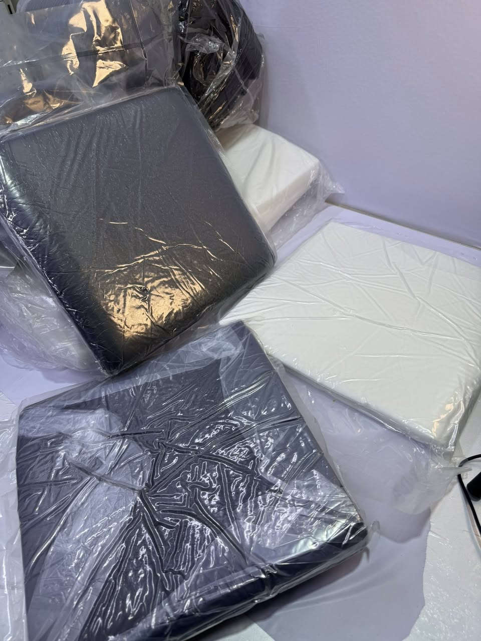 عازل صوت اسفنج قياس القطعه 30*30 عدد القطع يطلع فوك 60 قطعة لون ابيض واسود كلهم 25 الف المهتم يدخل خاص


**إذا كنت صاحب هذا الإعلان وتريد حذفه لأي سبب، رجاءا أرسل رسالة إلى الدعم الفني**