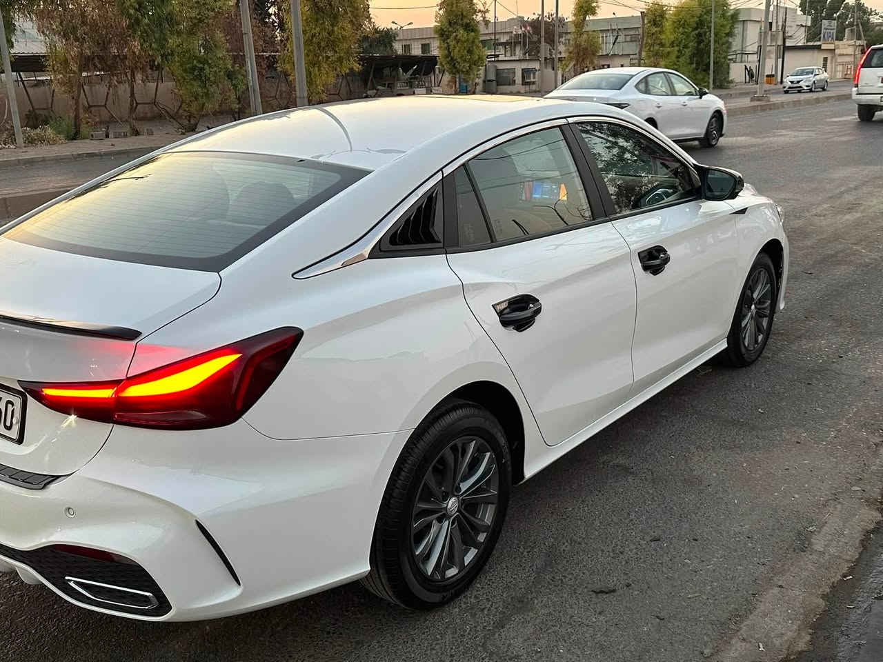 MG 2025
فول فول
بى سبوغ بةس جاملخى ساردى هةيه
١٨ هةزار رويه
بدون سبوغ بةس باريد جاملخ
سعر ١١٦$ مجال
***********
