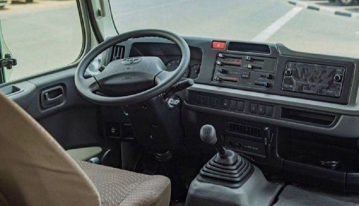 سلام عليكم
متوفر تصدير تويوتا كوستر 2025 كافه الانواع 
متوفر كير عادي ومتوفر كير اوتو
ومتوفر محرك من 2.7 فما فوك بانزين وديزل
الاسعار مناسبه ومتوفر نظام الاقساط سعر شامل كمرك وضريبه ورقم شمالي
مده وصول سبوعين كحد اقصى
للاستفسار اتصال على الرقم واتساب:
0784 105 3287
