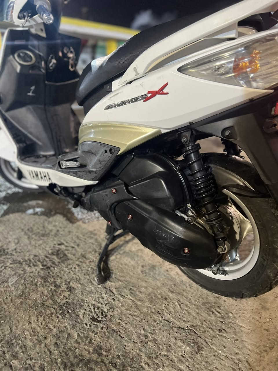 السلام عليكم سكنس فحل نورل خطين رمبه مراوس بي سي اكس فقط شعندك مراوس نزل الدراجه مكفوله بالكامل صار ٣اشهر من منزلها من الرمبه


**إذا كنت صاحب هذا الإعلان وتريد حذفه لأي سبب، رجاءا أرسل رسالة إلى الدعم الفني**