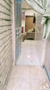 مشتمل 70 متر للبيع او مراوس بمساحه اكبر يتكون من كراج وحديقه ومدخلين و...