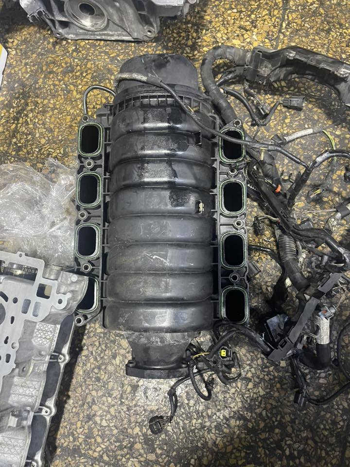 محرك سوبر وعادي كامل مال فوك
موجود عادي وموجود سوبر 
اي شي تريد كورات سلندر 
اتصل موجودات حالياً بأربيل 
***********
