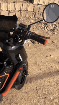 للبيع مكاني كركوك وضمانك اسبوع بعد البيع والبطاريه ضمانها شهر باقي من الشركه 
ومخلياك فيديو شوف الشخوط ميبينن
طياره ارضيه F15
بطاريه ليثيوم 72V
سرعه 99حقيقي
شلعه ومعدل قوي جداا
تقطع مسافه 64كيلومتر حقيقي
من شركه korea mr
مكاني كركوك قادسيه الثانيه 
التواصل واتساب 
***********
سعره مليون و150 بي مجال 1,150,000الف
