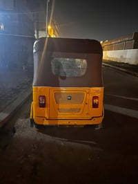 21/شهر11 بيه الغدين واحد معمر وثاني ضربه خفيفه وخياسات مضحات بصوره سنو...