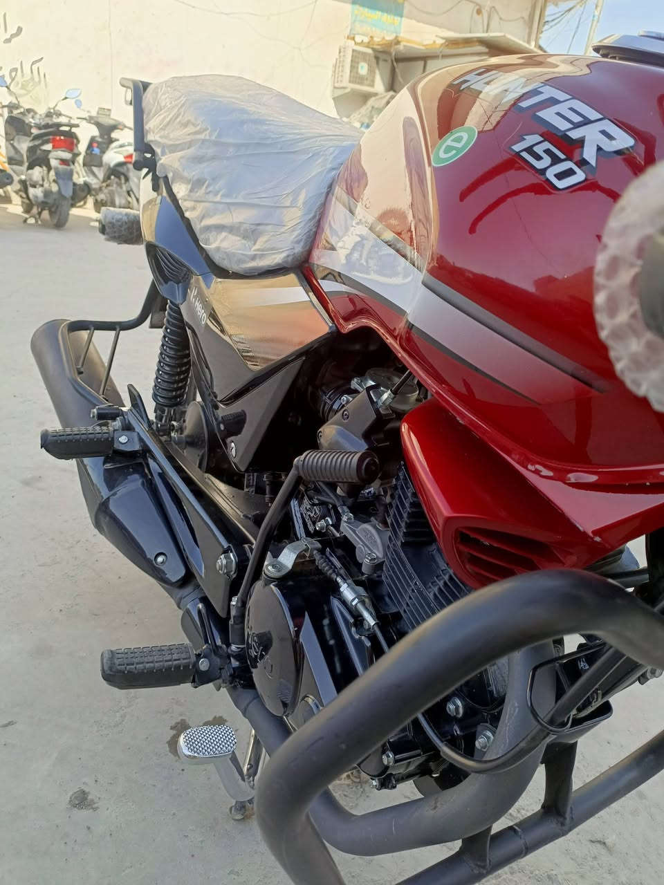 دراجة هيرو للبيع مكفوله من كلشي
سنويه و رقم  موديل 23

العنوان كوت   شرقيه

مكلف بل نشر 
رقم ***********
