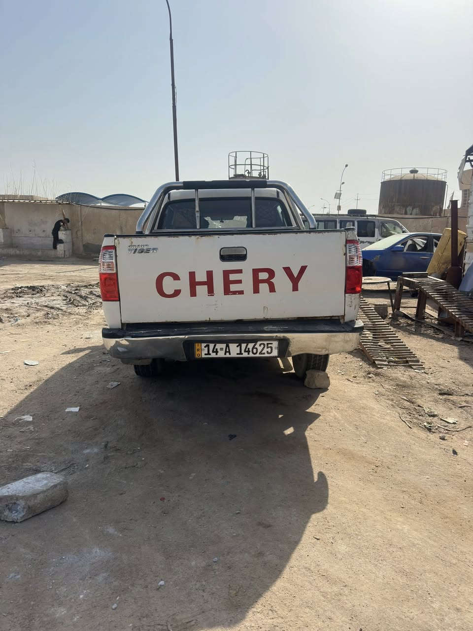 السلام عليكم بيكم شيري موديل 2011 حادث كما موضح بالصوره مكان السياره البصرة ابي الخصيب للاستفسار اكثر على الرقم ***********
