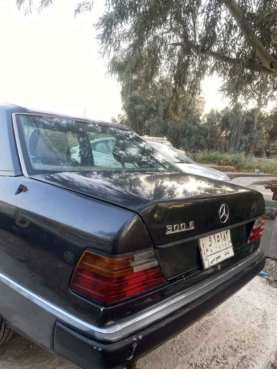 السلام عليكم مارسدس دب موديل 1992 سيارة كير مكينة مكفولات رقم بغداد تحويل مباشر عارضهة ب45 وبيهة مجال   بسيط للشراي مكاني ديالى الخالص اعتذر عن المراوس بيع فقط  ***********
