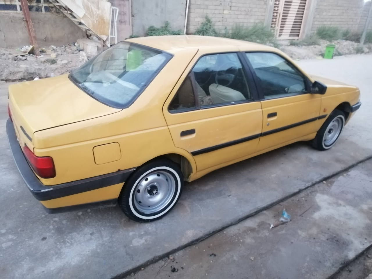 بيجو 405 موديل12 السياره بيهه قاصر واحد سياره جاهزه مكينه كير حداديه تخم تاير كهربائيات خير من الله سعر 18 وبيه مجال بصيط الشراي يتصل *********** لاتراسل مارد مكاني ناصريه
