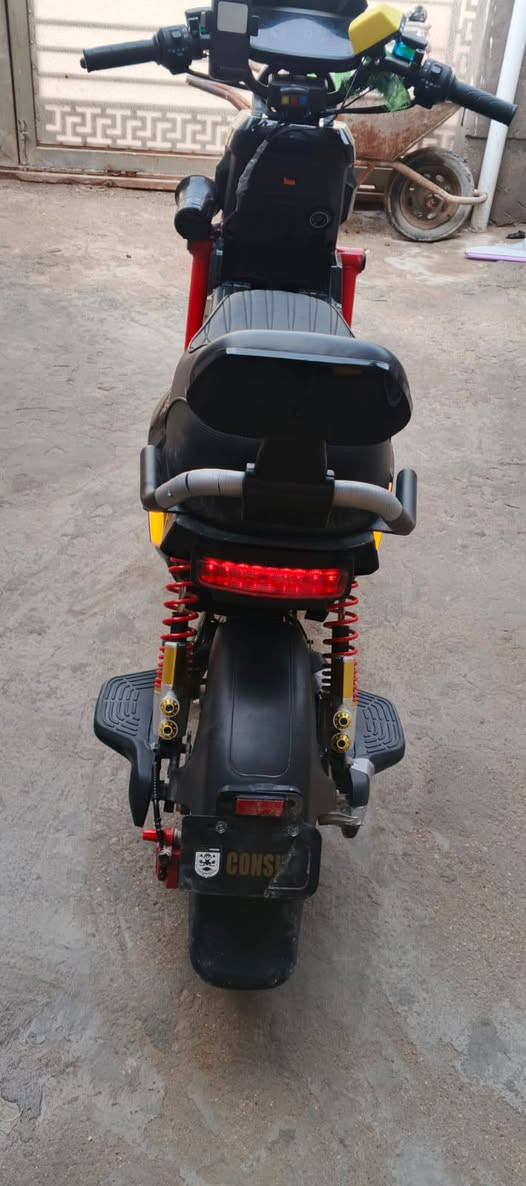 دراجه شحن البيع المكان البصره ابو الخصيب ***********
