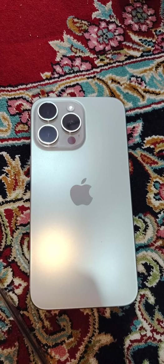 ايفون 15 برو ماكس ذاكره 256 بطارية ‎%‎90 كارتونه وكيبل ويا الجهاز جديد شخط مابي السعر مليون و150 وبي مجال رقمي *********** مكاني كربلاء
