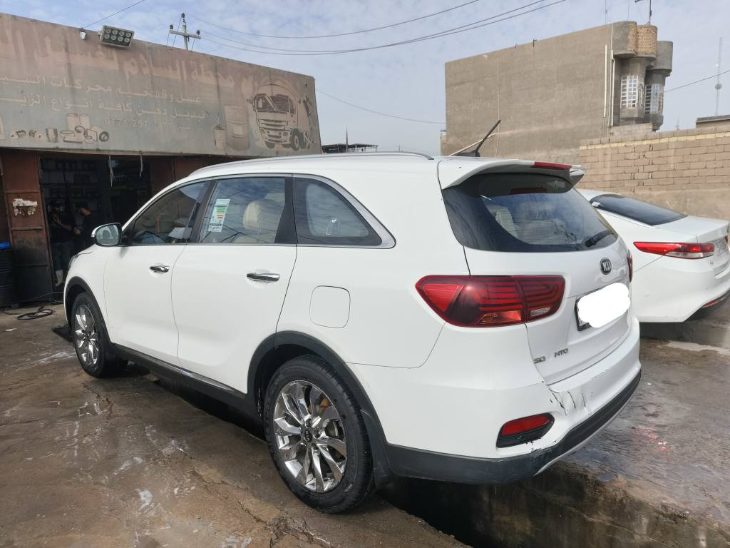 السلام عليكم سورنتو 2019 مكفولة ضربه وتبدل و صبغ بيها بعض الخدوش مكينه 4سلندر حدادية و كير مكينة خير من الله السياره ابلاديه رقم أربيل سنوية 2029السعر 220 وبيها مجال *********** البصرة, العراق
