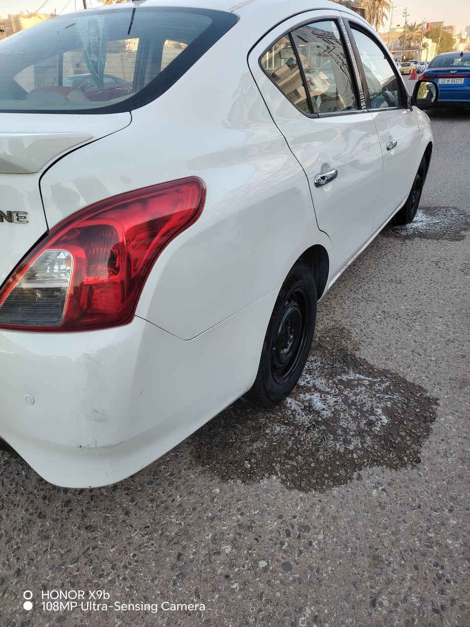 السلام عليكم نيسان صني موديل 20 كير مكينه تبريد سنويه ماساقطه باسم شركه بيه بارد بالباب وشويه بالجاملغ الأمامي سعره 103 وبيه مجال مكاني نجف للاتصال  ***********
