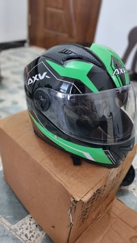 خوذة جديدة • قياس واحد • المعامل السعادة