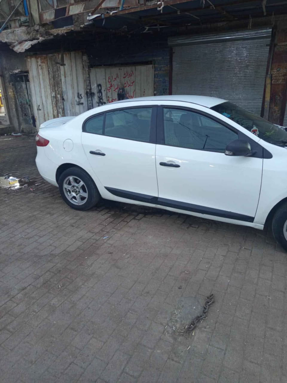 رينو فلاونس 
2012
رقم بغداظ انكليزي نضيفه 
نقص تبريد ودعاميه تعبانه 
بيع بسعر مناسب لشراي رجاءا الشراي يدخل لمو شراي ليدخل
*********** واتساب بغداد, العراق
