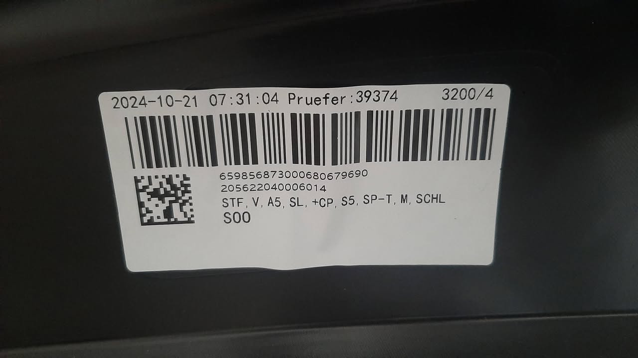 للبيع واجهة أمامية كاملة (صدام + شبك)
للبيع واجهة أمامية كاملة (صدام + شبك) 

Audi A5(SL)/ S5 

​التفاصيل:
• ​النوع: واجهة أمامية   كاملة مع الشبك .
• ​التوافق: متوافقة مع موديلات أودي A5(SL) و S5 (حسب الكود الموضح في الصور).
• ​اللون: رمادي غامق (Nardo Grey أو لون مشابه).
• ​الحالة: جديدة ونظيفة،جميع القواعد سليمة، والشبك بحالة ممتازة.
• ​المميزات: تحتوي على شعار أودي الكروم، شعار Quattro، وفتحات رادار/حساسات.
• ​السعر: (١،٩٥٠،٠٠٠) "مليون وتسعمائة وخمسون ألفاً".
• ​الموقع: (السليمانية).
• ​للتواصل: عبر الرسائل الخاصة أو رقم الهاتف (***********).
مع تحياتي لكم
