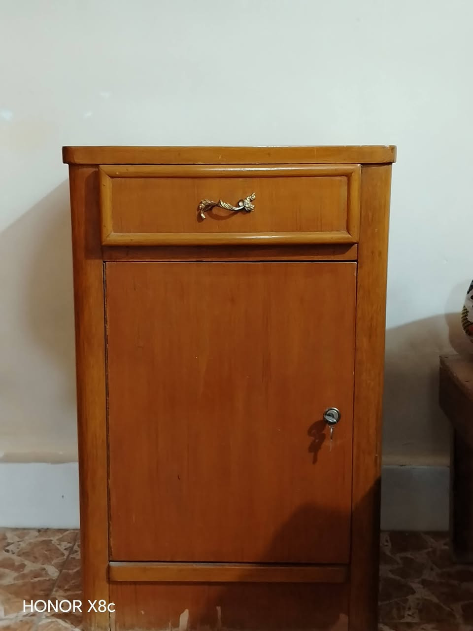 السلام عليكم
غراض مستعمله للبيع نسبة النظافه90%
السعر 350 قفل
الاستفسار :***********
