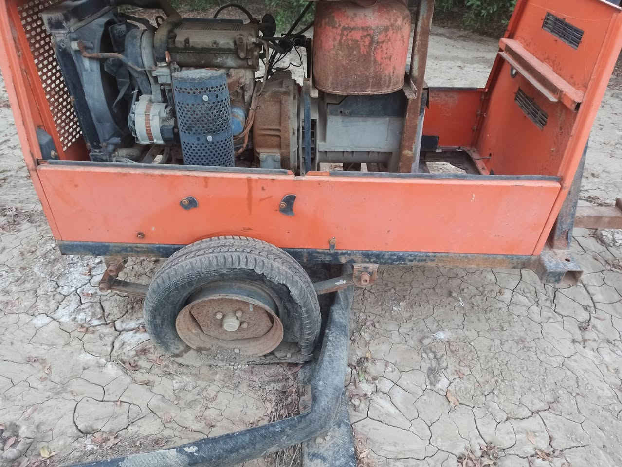 مولد لمبر ديني كفاله لا تنقيص ولا تبخير توليد 8kv يعني 32امبير شغال جيب باتري وكاز تفحص وتشيل الحله الشوملي  السعر 8 اوراق ***********
