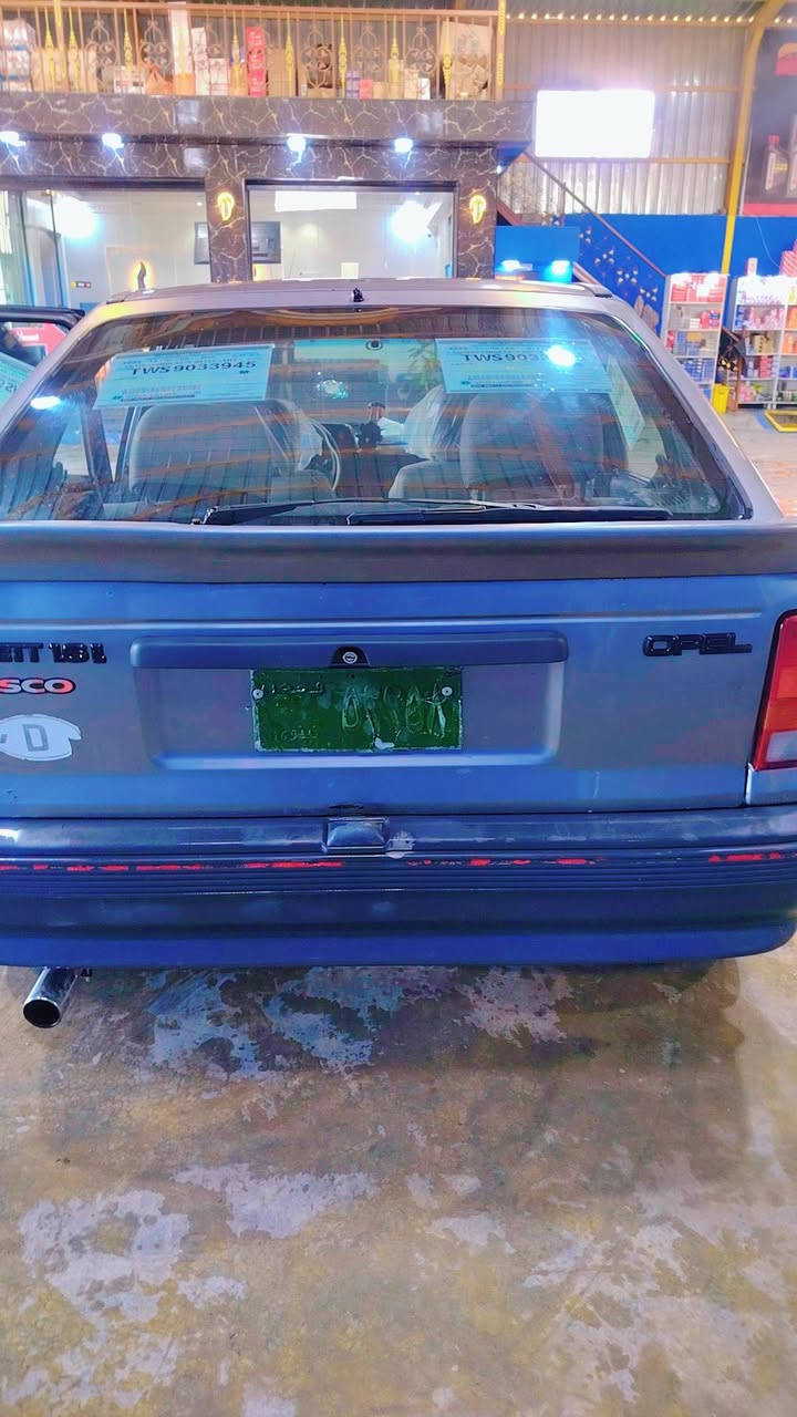 السلام عليكم ورحمة الله وبركاته اوبل كاديت موديل 1991 تايرات تخم جديد صدر جديد مسجل شاشه سماعات تخم ومضخم صوت دمام بلصندوك دوشمه كدام عينك الكهربائيات كلها شغاله مابيها نقص صبغ شرط مابيها قطره ضربه مابيها المحرك بي صرف ابيعك كايم هوا المحرك شغال وصافي نكره بس ابيعك كايم كيرها ذهب شرط تنته شغاله شرط التحويل رقمها فحص نينوى الشرعي موجود وعندي رقمو ويحول مكان السياره بيجي عندك مراوس اراوس بيع ابيعك للاتصال ***********
