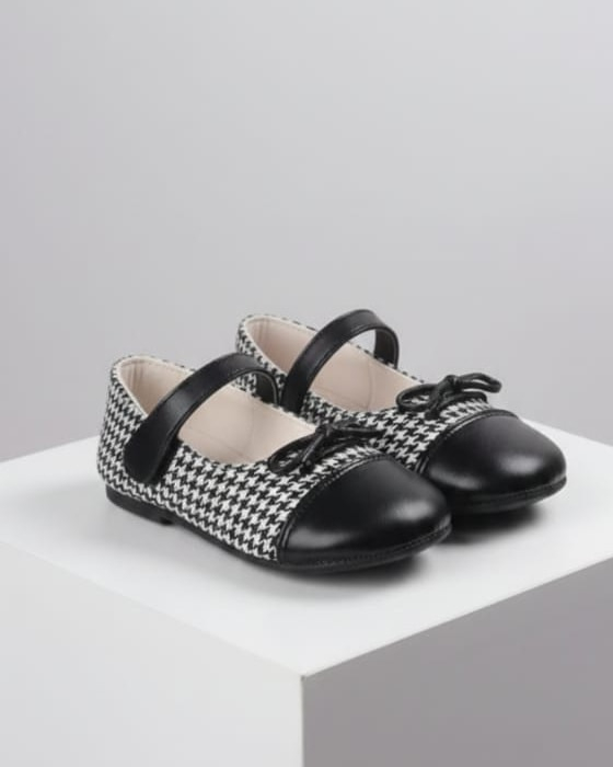 #جلولاء 
​✨ أزياء تيلاي - عالم الأناقة في جلولاء ✨
​أحدث موديلات الأحذية (رجالي - نسائي - أطفال) وصلت الآن! 👟👞
​تشكيلة منوعة: رسمي، رياضي، وكاجوال بأرقى التصاميم.
​قياسات كاملة: متوفرة لكافة الأعمار والمقاسات.
​عروض خاصة: تخفيضات كبرى حالياً داخل المحل!
​خدمة التوصيل: متوفرة لضمان راحتكم. 🚚
​📍 العنوان: ديالى - جلولاء - عارضة السوق - أول فرع عاليسرة (فرع الضيج).
📞 للتواصل والاستفسار: ***********
​أزياء تيلاي.. نعتز بخدمتكم!
