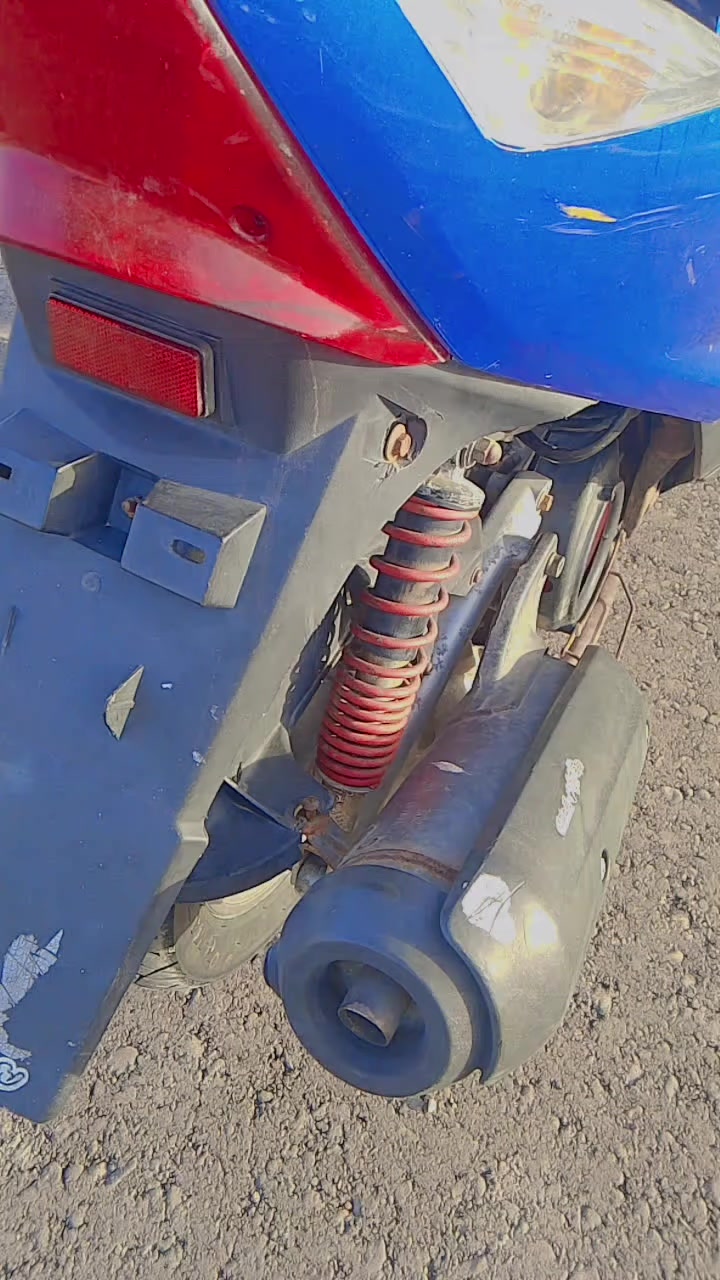 سلام عليكم شباب دراجه ثعلب دراجه نضيفه نقصهه بس كفر امامي لا نضوح ولا تنقيص ولاتبخير مفتوحه مره وحده تايرات امامي خلفي جدد كلجات امامي خلفي جدد شلعه ومعدل هاون سعر 325 والله ماكو هيج سعر مكاني بغداد بوب شام هاذه رقمي ***********
