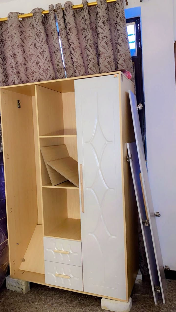 كنتور 3 ابواب ومجرات 2 للبيع ب100 وبي مجال شي بسيط
الضرر فقط مالاته الي بلكاع نكسرن بسبب الشيلة 
ولابواب مشديناهم بلشد تشدوهم 
اللّٰـه شاهد نضيف حيل 
بغداد الغزاليه


**إذا كنت صاحب هذا الإعلان وتريد حذفه لأي سبب، رجاءا أرسل رسالة إلى الدعم الفني**