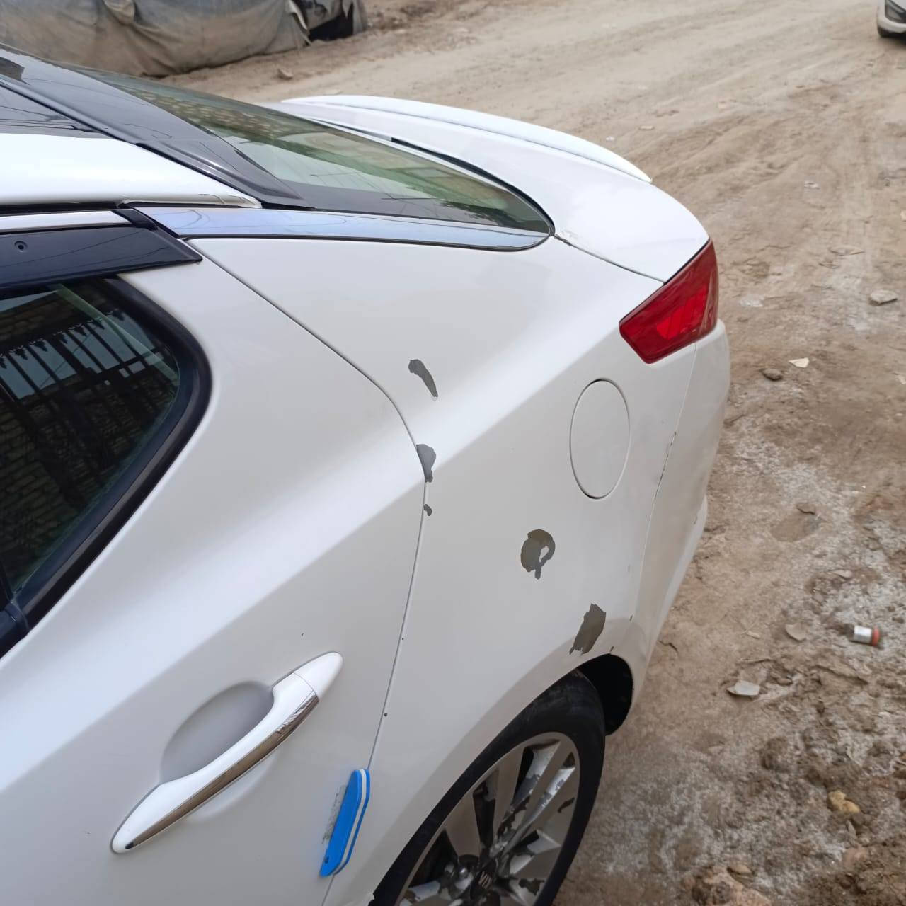 السلام عليكم... 
 كيا اوبتما  2013 ... (وارد امريكي ) 
(رقم بابل) دولي الجديد باسمي 
فول مواصفات كشنات جلد 
السايق والراكب كهربائي
تدفئة تبريد الكشنات الخلفيه تدفئه
 المري شفط 
شاشه كبيره  كامره  فول 
بانوراما 
كير و  محرك  2400 مكفول 
بيها جراد قطع بسيطه موضحه بلصوره
مكان السياره (الديوانية.. قضاء الشاميه) 
هذا رقمي ***********
 تصل وبيك خير وتدلل
