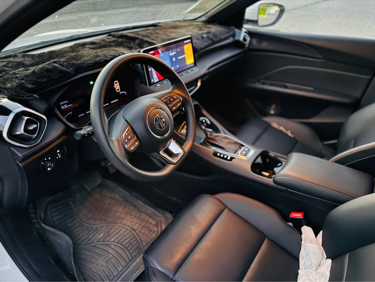 ئێم جی  MG GT 2025 Sport.
تەنها.8.هەزار رۆشتووە. سعر.125$🔥🔥
فول مواصفات.بەصمة.سلاید.برێك کارەبایی.
شاشەو كاميرا.ئاوێنە شەفت. کوشین جلد.بى.سبوخ.بى.تةعديل.بى.تةزرة.هيچى.نية
لايت زينۆن.شاشە بیلادی ئەکتیڤ.بی.مكان : أربيل.   
  ☎️. موبایل .*********** أربيل, العراق
