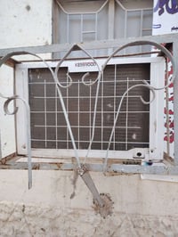 مكيف • طنين • هواء ثلج