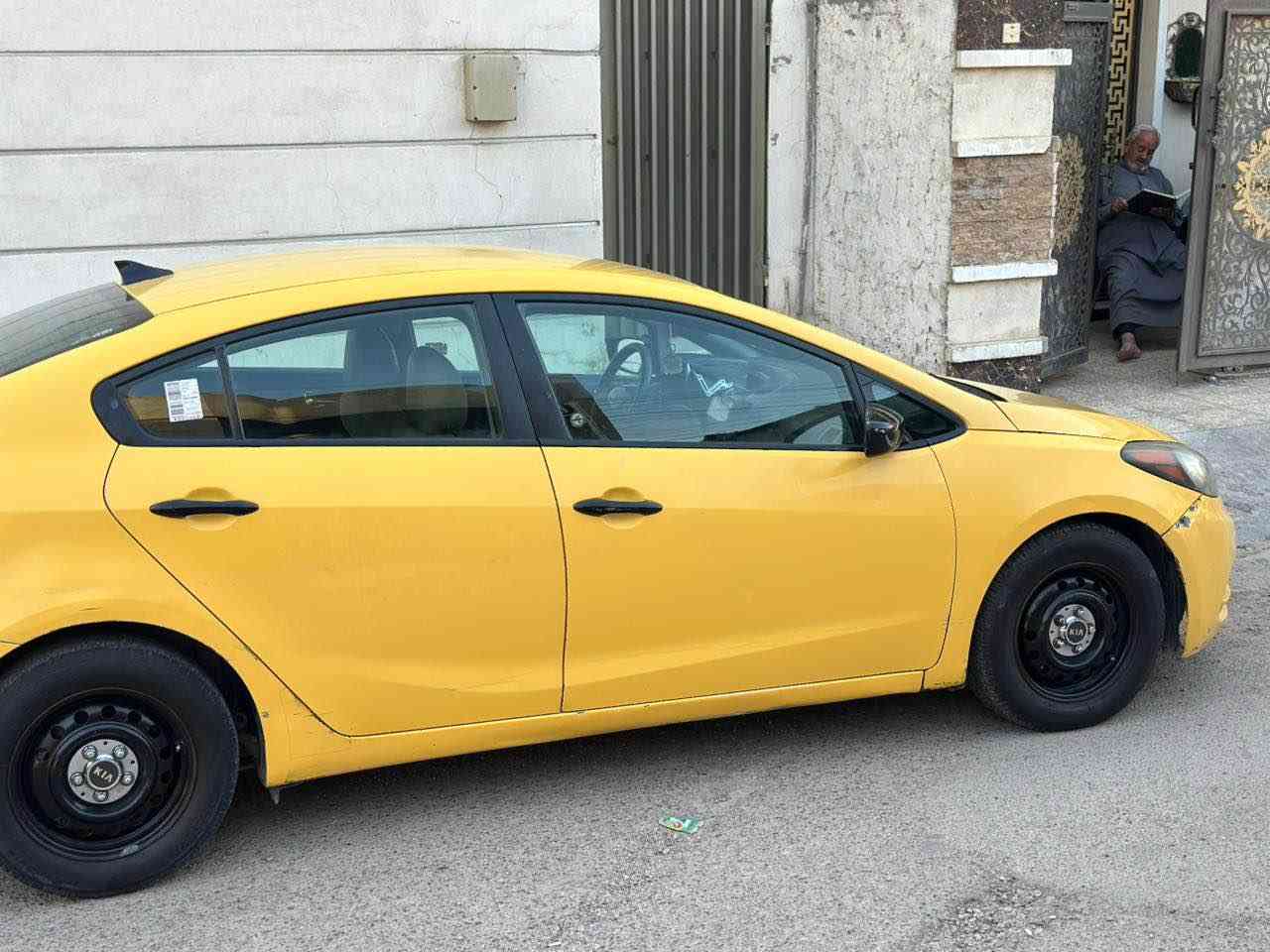 السلام عليكم كيا فورتي موديل 16وارد امريكي للبيع حادثها جاملغ وبنيد  بيها رعصات بسيطه كير محرك بلادي نظيف السيارة مناقصها بس مشط ستيرن بدايه طركعه بيها السياره باسمي عارضها 108 وبيها مجال للاستفسار. *********** بغداد, العراق
