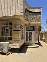 كربلاء المقدسة • ٣٠٠م • ٥ غرف