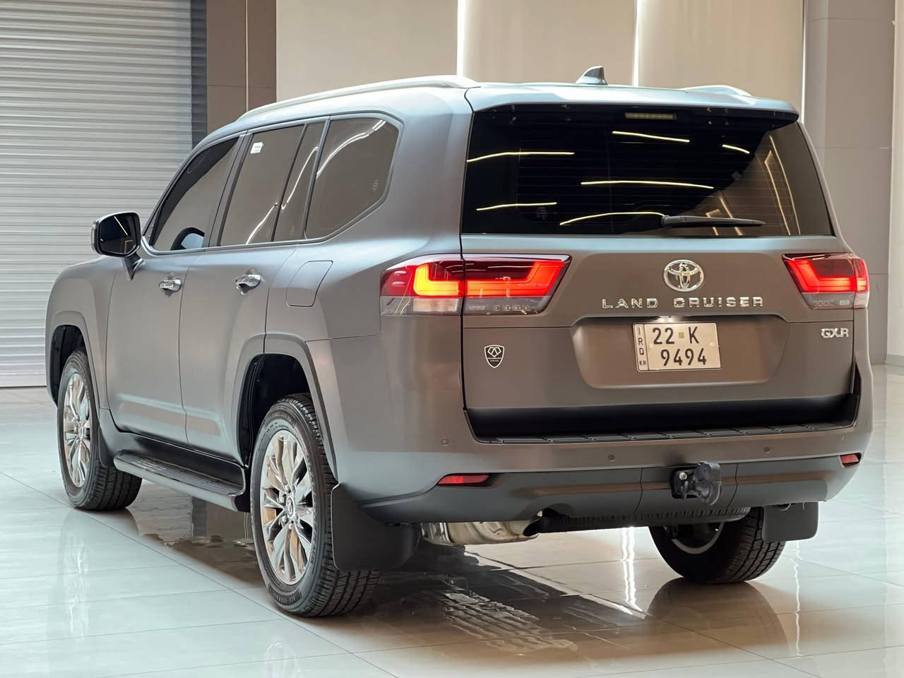 #TOYOTA_Landcruser_GXR_2025
#وارد_خليجي
#محرك_V6
#اللون_نفطي مغلف كامل نفطي مات
#Mileage:- 9000km -ماشى 🛣
~~~~~~~~~~~~~~~~~~~
العنوان📍ناونیشان‎
اربيل ~ ~ هەولێر
معرض AMG
~~~~~~~~~~~~~~~~~~~~
اكتب رقم 2 بالتعليقات يوصلك السعر أوتوماتيكيا او اتصل
ژماره 2 بنوسه لە کومێنت راستەوخۆ نرخت پێ دەگات یان پەیوەندی بکه
~~~~~~~~~~~~~~~~~~
للاستفسار اکثر
Mobile: ☎️📞
*********** Whatsapp
***********
