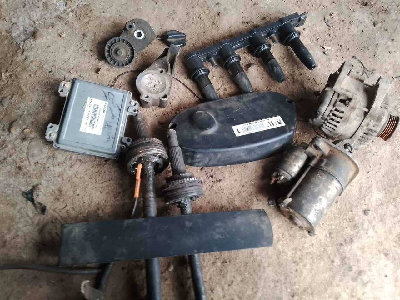 سلام عليكم 
متوفر لدينا اغراض سيارة افيو للبيع 
قاعدة فيتبام خليجي والباقي امريكي وعقل كافة انواع اغراضها للأستفسار الاتصال على 
الرقم التالي: ***********
