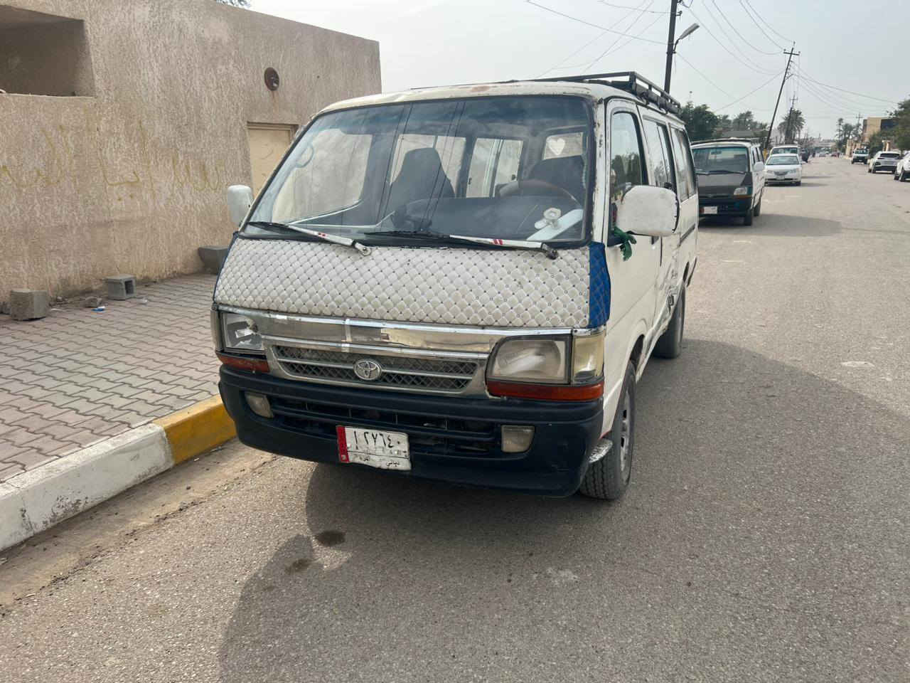 سلام عليكم سياره بوز البيع ١٤ نفر مكينه ونجي رقم ألماني سياره خير من الله دخل نضيف سياره جاهزه ولا كشر كدمكم مكينه بيهه صرف موديل ٩٢ سنويه اله سته وعشرين تحويل ثاني يوم مصفره هيعه وقرمات مكان ديالى شهربان رقم ***********
